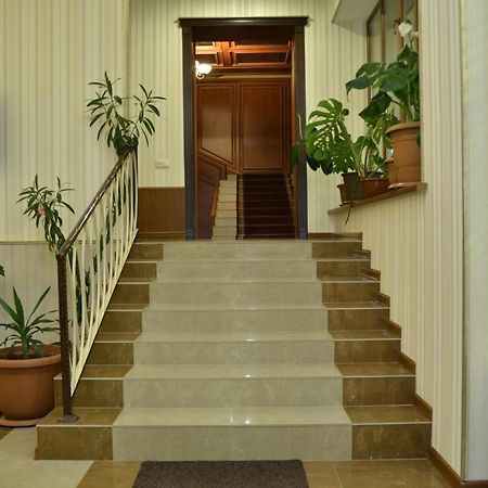 Khrchit Martuni Exterior photo