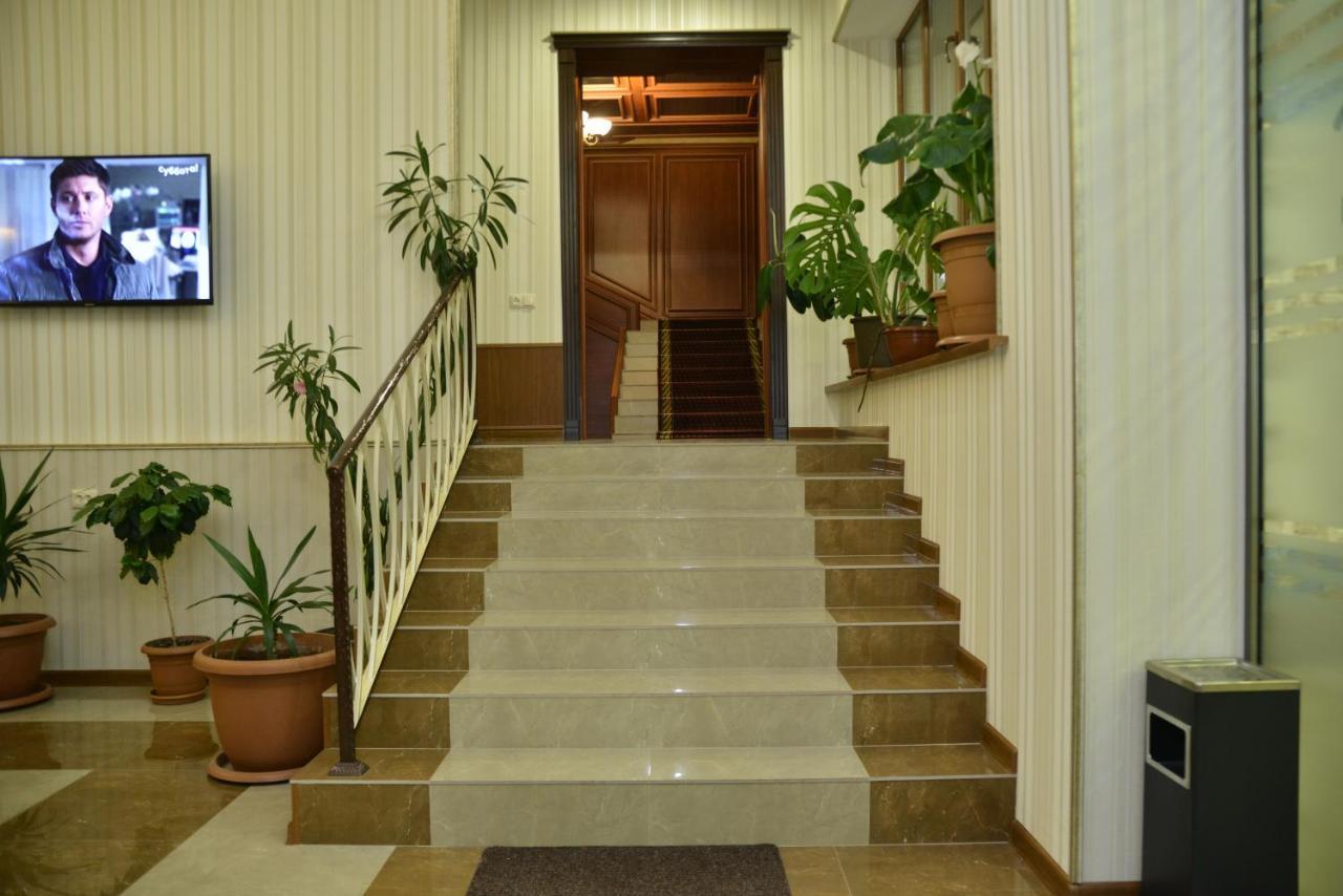 Khrchit Martuni Exterior photo